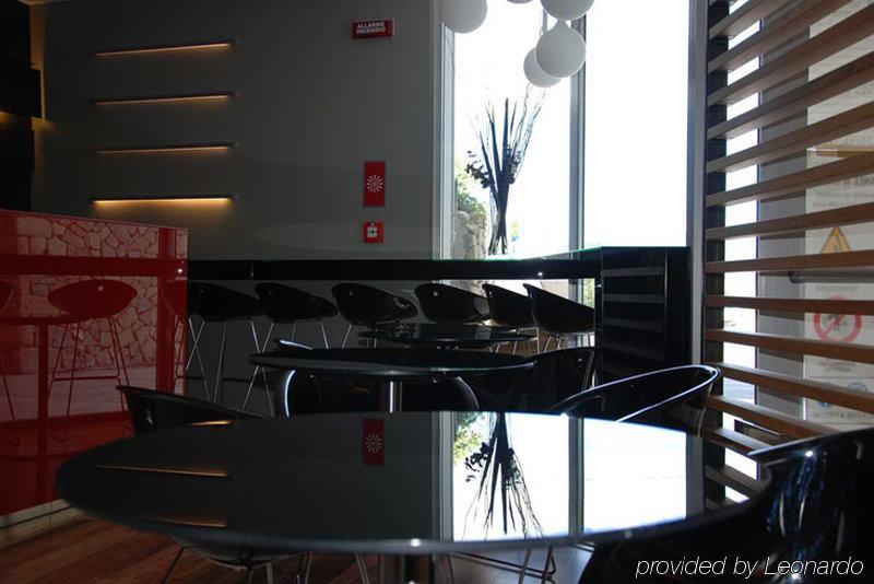 Sea Art Hotel Vado Ligure Exterior foto