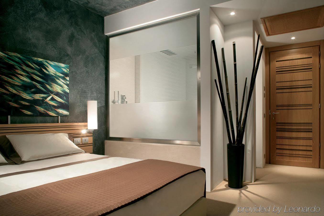 Sea Art Hotel Vado Ligure Exterior foto