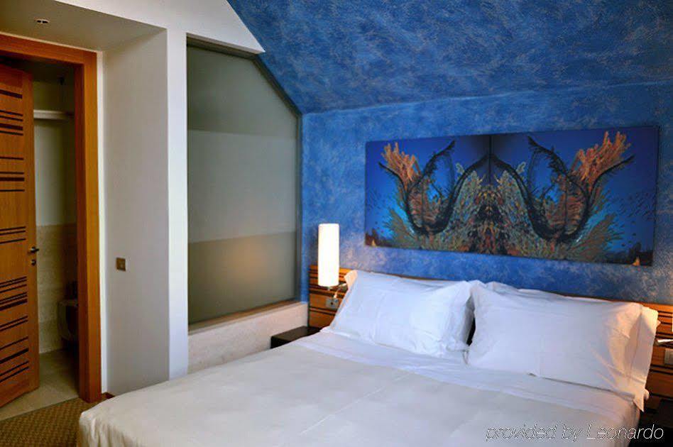 Sea Art Hotel Vado Ligure Exterior foto